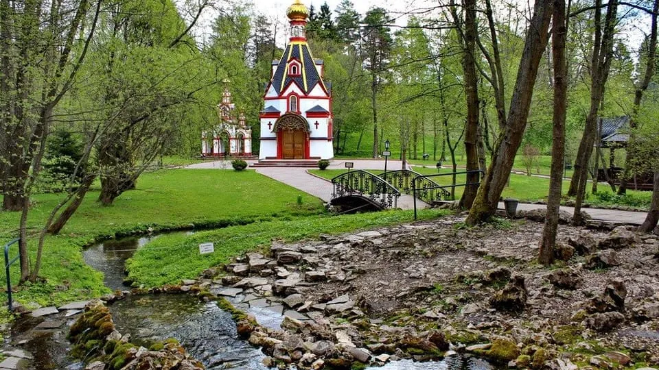 Дорога через лес в Подмосковье — маршрут на один день